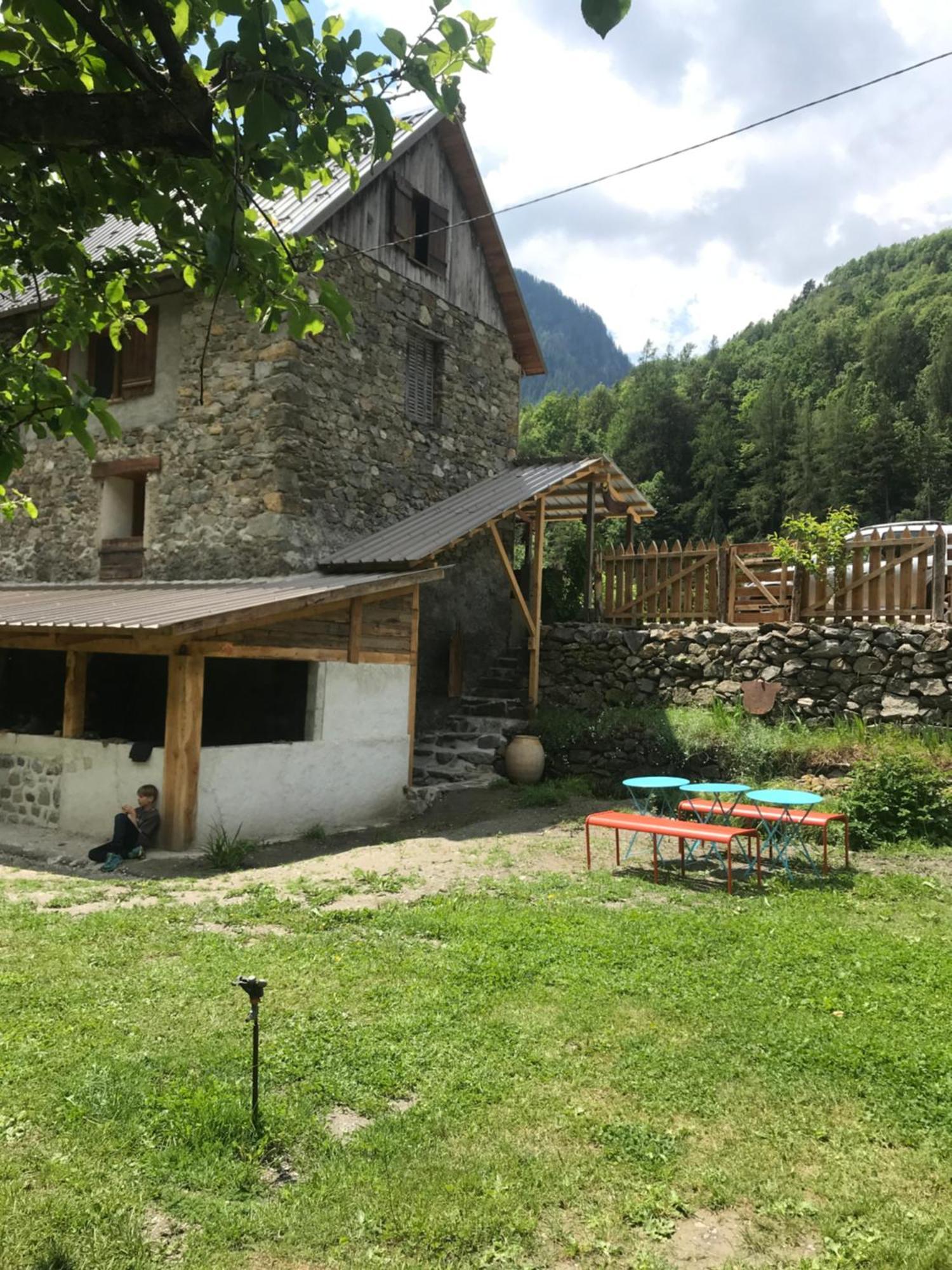 Апартаменты La Cerisole Сент-Этьен-де-Тине Экстерьер фото